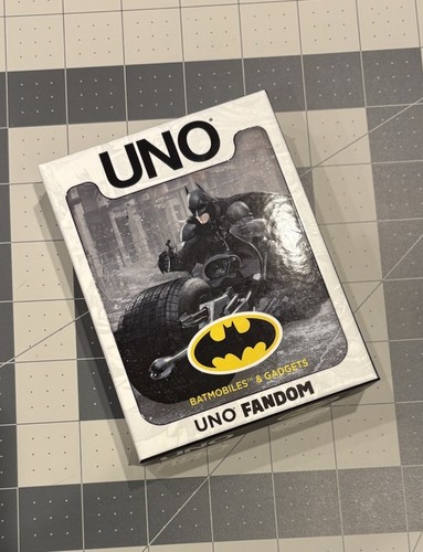 Uno mattel fandom - uno, batman
